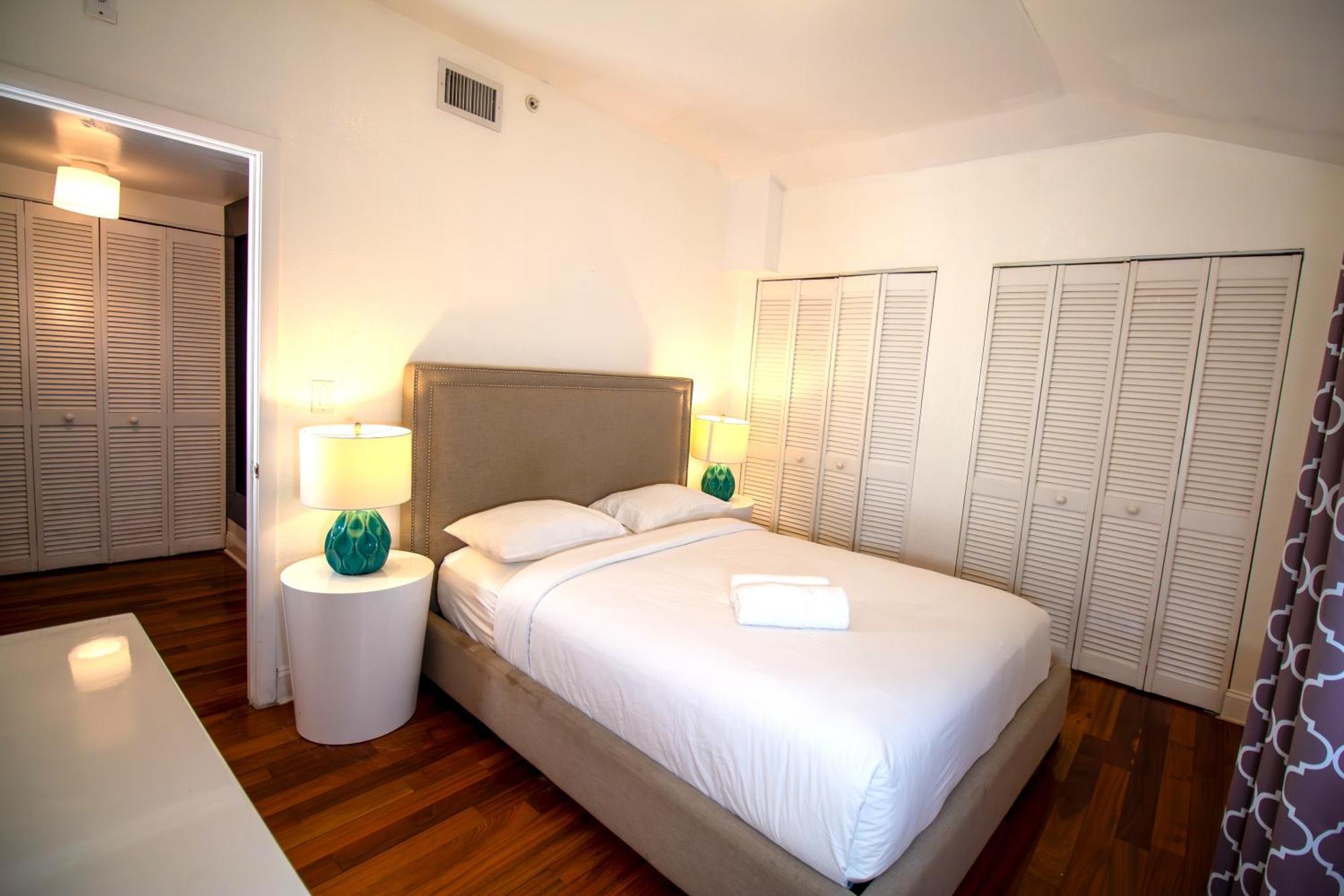 Hispaniola Apartments Part Of The Oasis Casita Collection Miami Beach Exterior photo