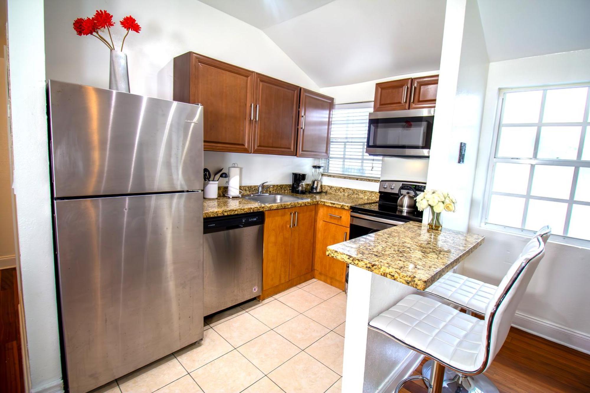Hispaniola Apartments Part Of The Oasis Casita Collection Miami Beach Exterior photo
